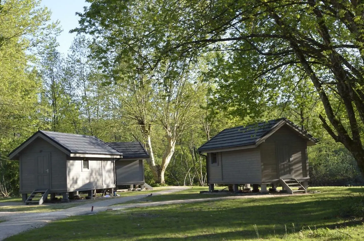 Cabanes d'Aiguebelette Saint-Alban-de-Montbel 0*,