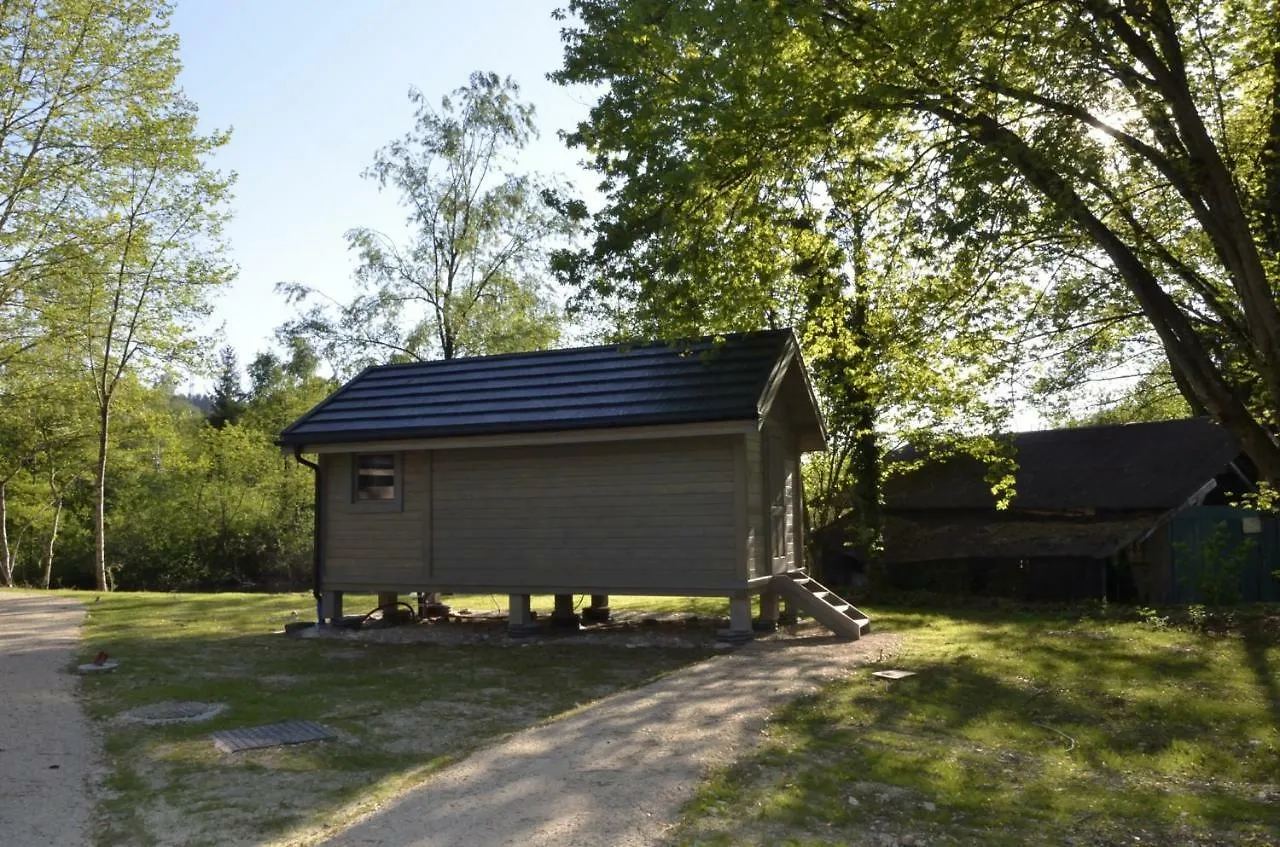 Cabanes d'Aiguebelette Saint-Alban-de-Montbel 0*,